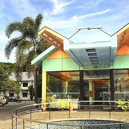 Hotel Palm Shore Palakkad Extérieur photo