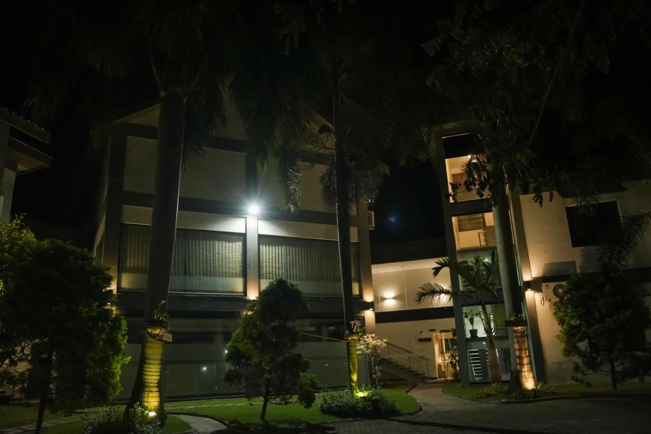 Hotel Palm Shore Palakkad Extérieur photo