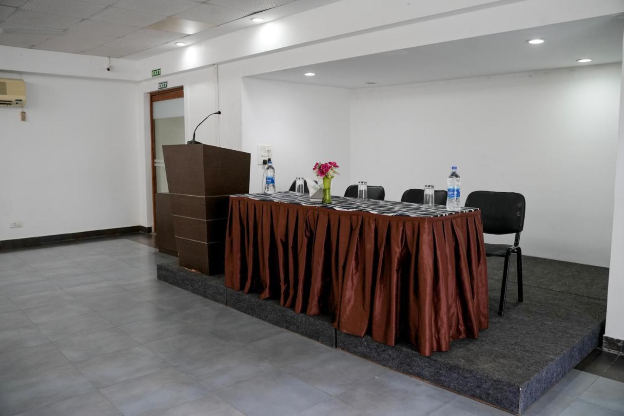 Hotel Palm Shore Palakkad Extérieur photo