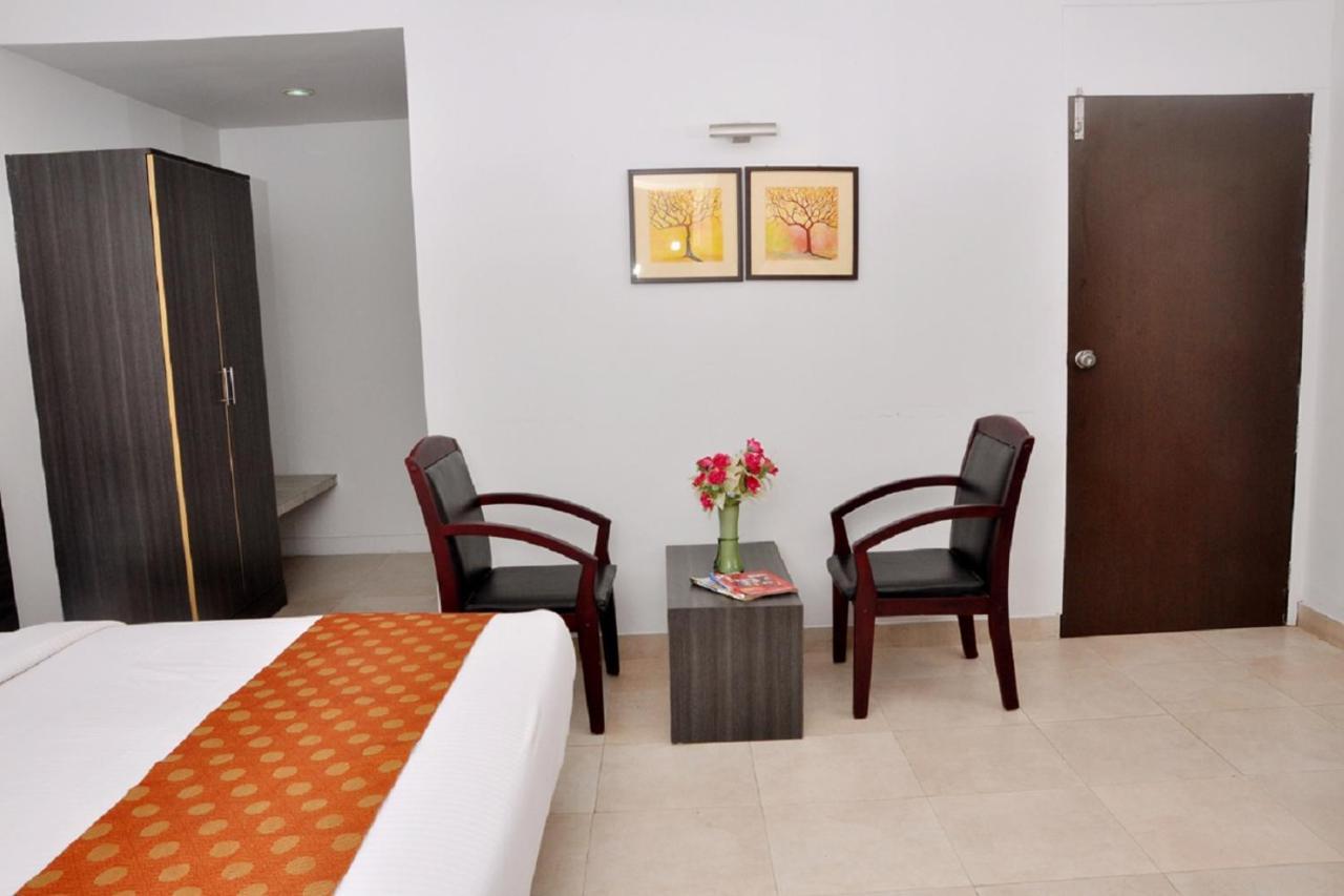 Hotel Palm Shore Palakkad Extérieur photo