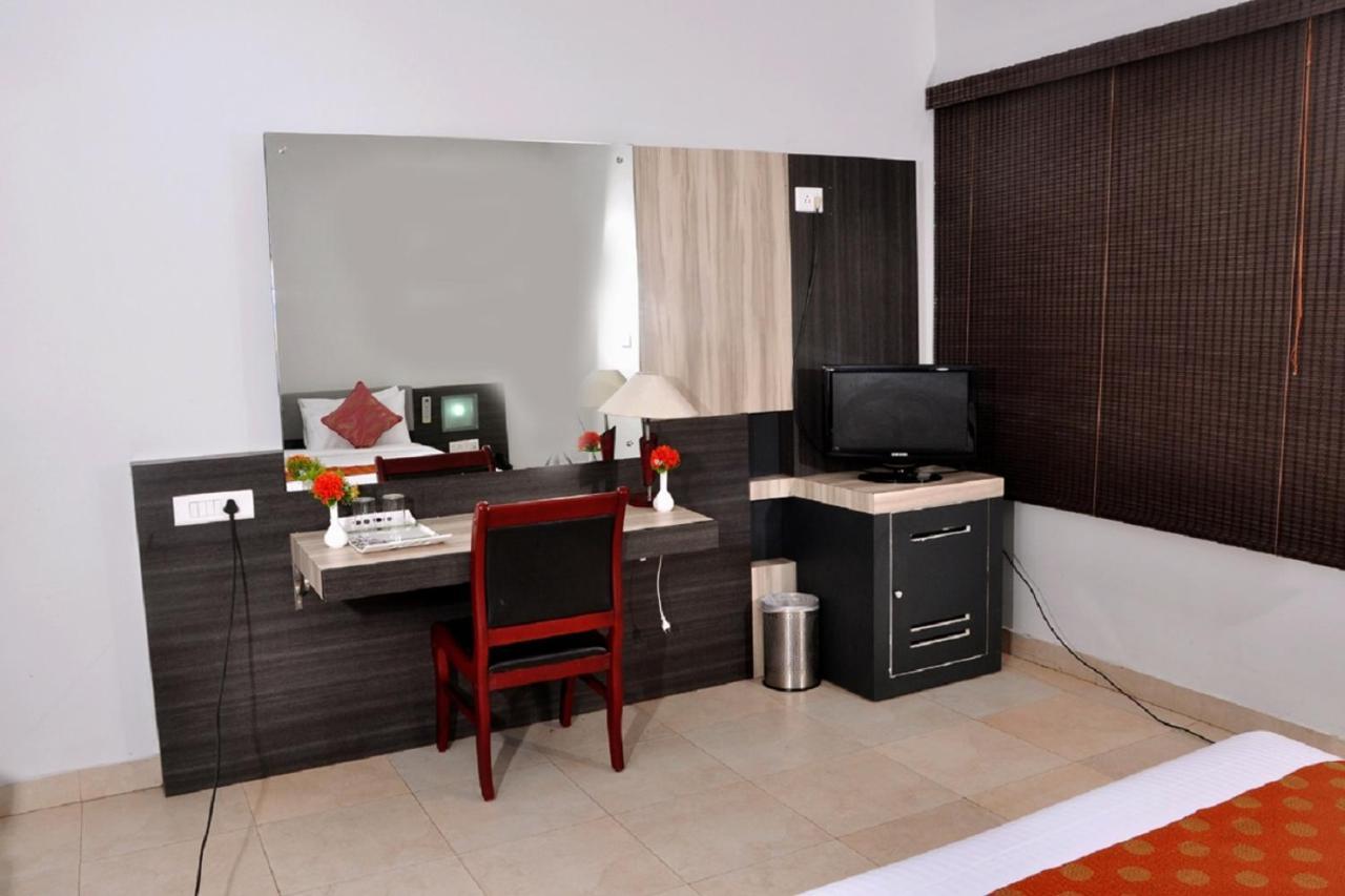 Hotel Palm Shore Palakkad Extérieur photo